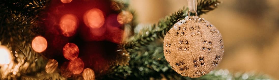 Dog and Doublet Christmas Tree